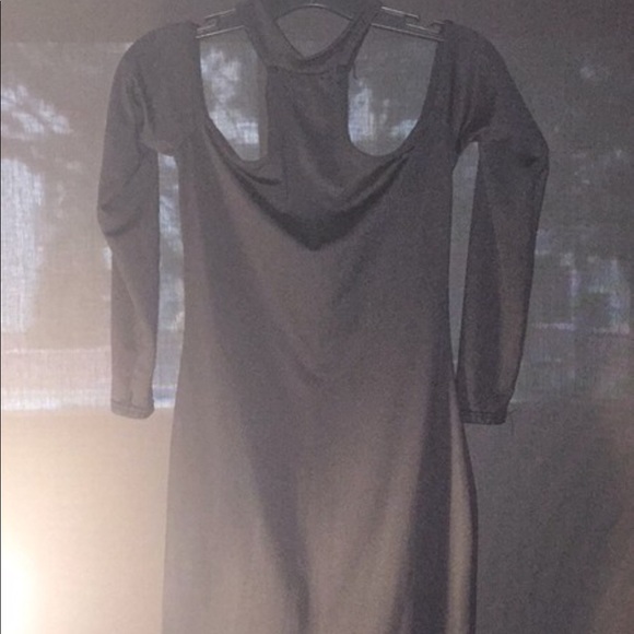 Short black dress 💕 - Picture 2 of 5